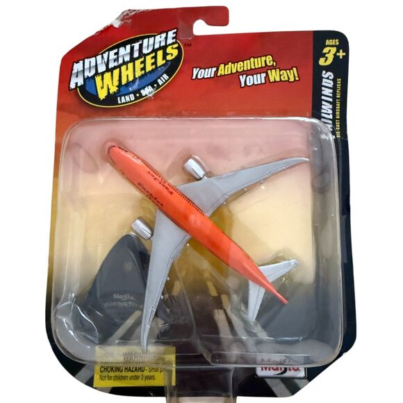 NIB Maisto Tailwinds Adventure Wheels Boeing 787-8 Die Cast Vehicle, 2011 - Picture 1 of 3